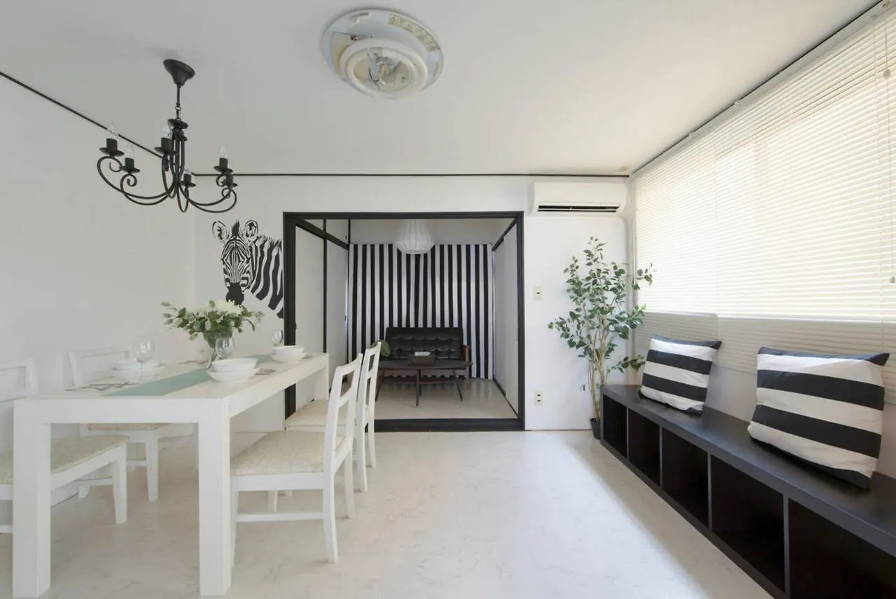 Zebrahouse Himejima Villa Osaka Holiday home