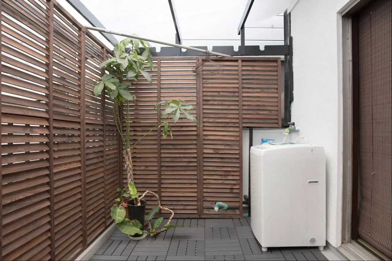 Zebrahouse Himejima Villa Osaka 0*,