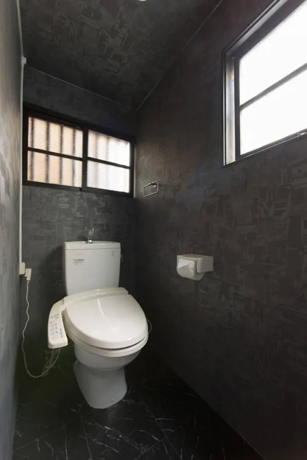Zebrahouse Himejima Villa Osaka 0*,