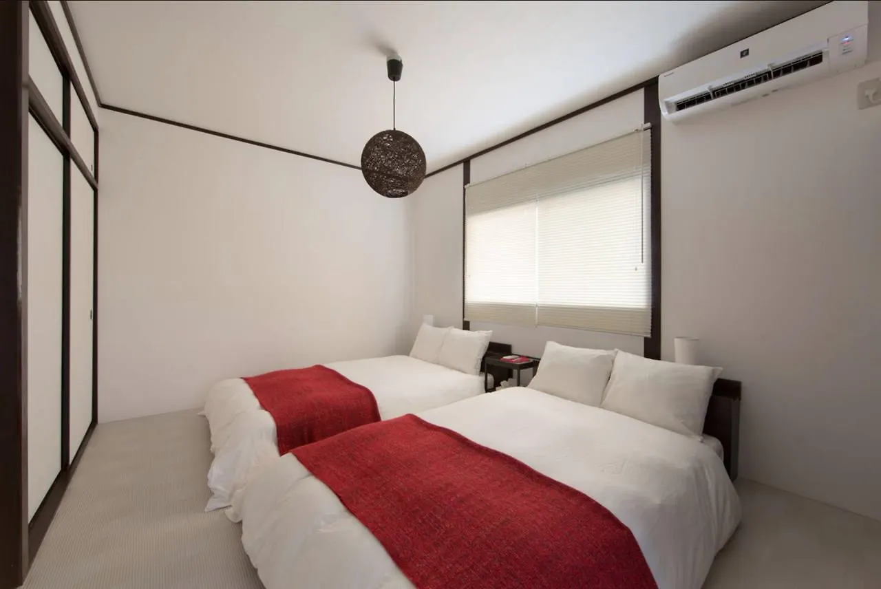 Zebrahouse Himejima Villa Osaka 0*,  Japan